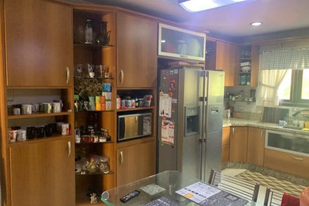Casa à venda com 3 quartos, sendo 1 suíte, no condomínio Greenland, São Paulo - SP