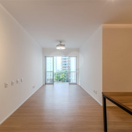 Apartamento à venda com 3 quartos, sendo 1 suíte, em Brooklin, São Paulo, SP