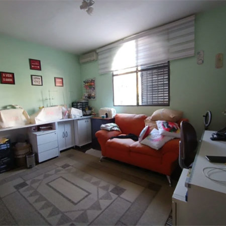 Sobrado à venda com 3 quartos, sendo 1 suíte, em Jaguaré, São Paulo, SP