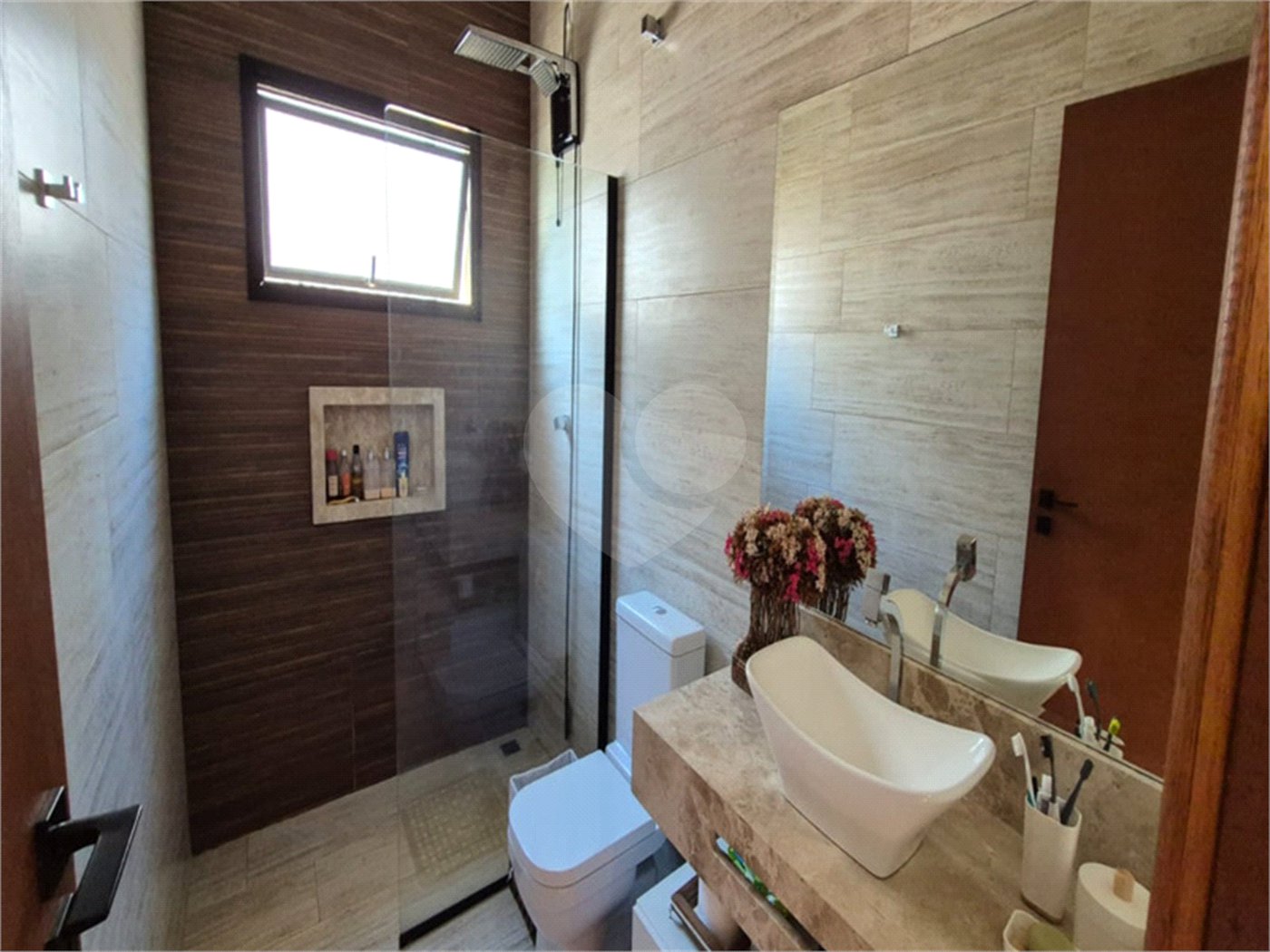 Casa à venda com 4 quartos, sendo 2 suítes,  no condomínio Riviera de Santa Cristina XIII, Paranapanema - SP
