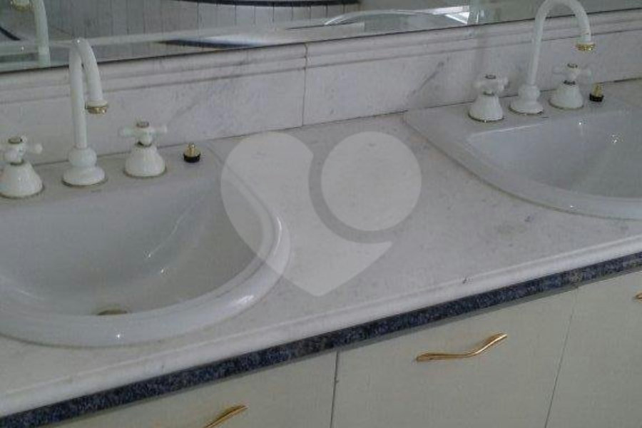 Casa à venda ou para alugar com 4 suítes no condomínio Chácara Francesa, São Paulo - SP