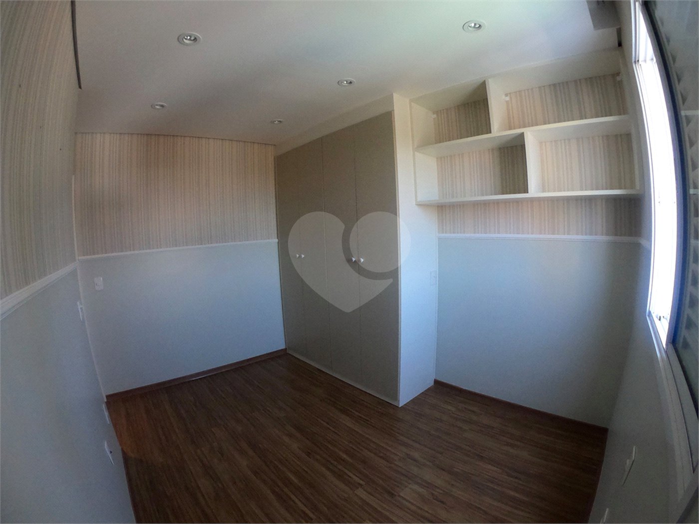 Apartamento à venda com 2 suítes em Vila Todos Os Santos, Indaiatuba, SP