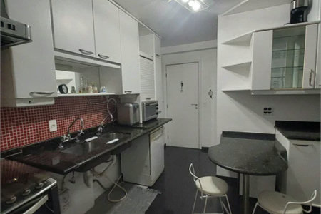 Apartamento à venda com 3 quartos, sendo 2 suítes,  em Cidade São Francisco, São Paulo, SP