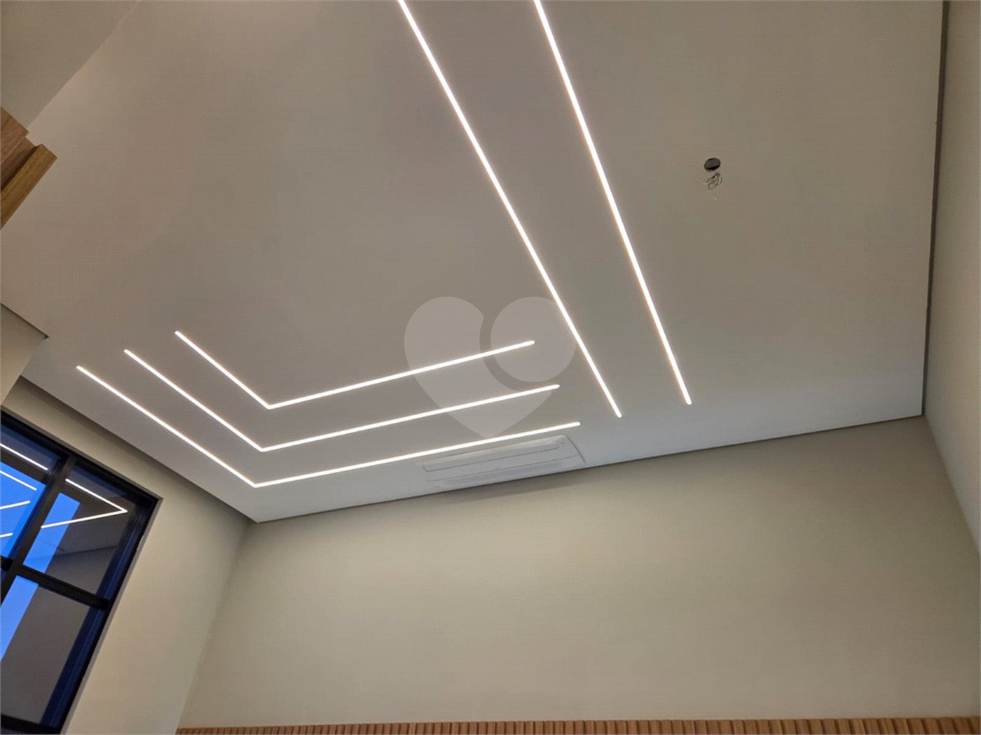 Casa à venda com 3 suítes no condomínio Jardim Residencial Dona Maria Candida, Indaiatuba - SP