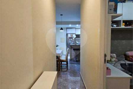 Apartamento à venda com 2 quartos em Vila Anastácio, São Paulo, SP