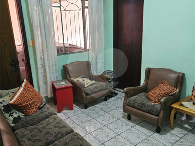 Sobrado à venda com 9 quartos em Vila Sabrina, São Paulo, SP