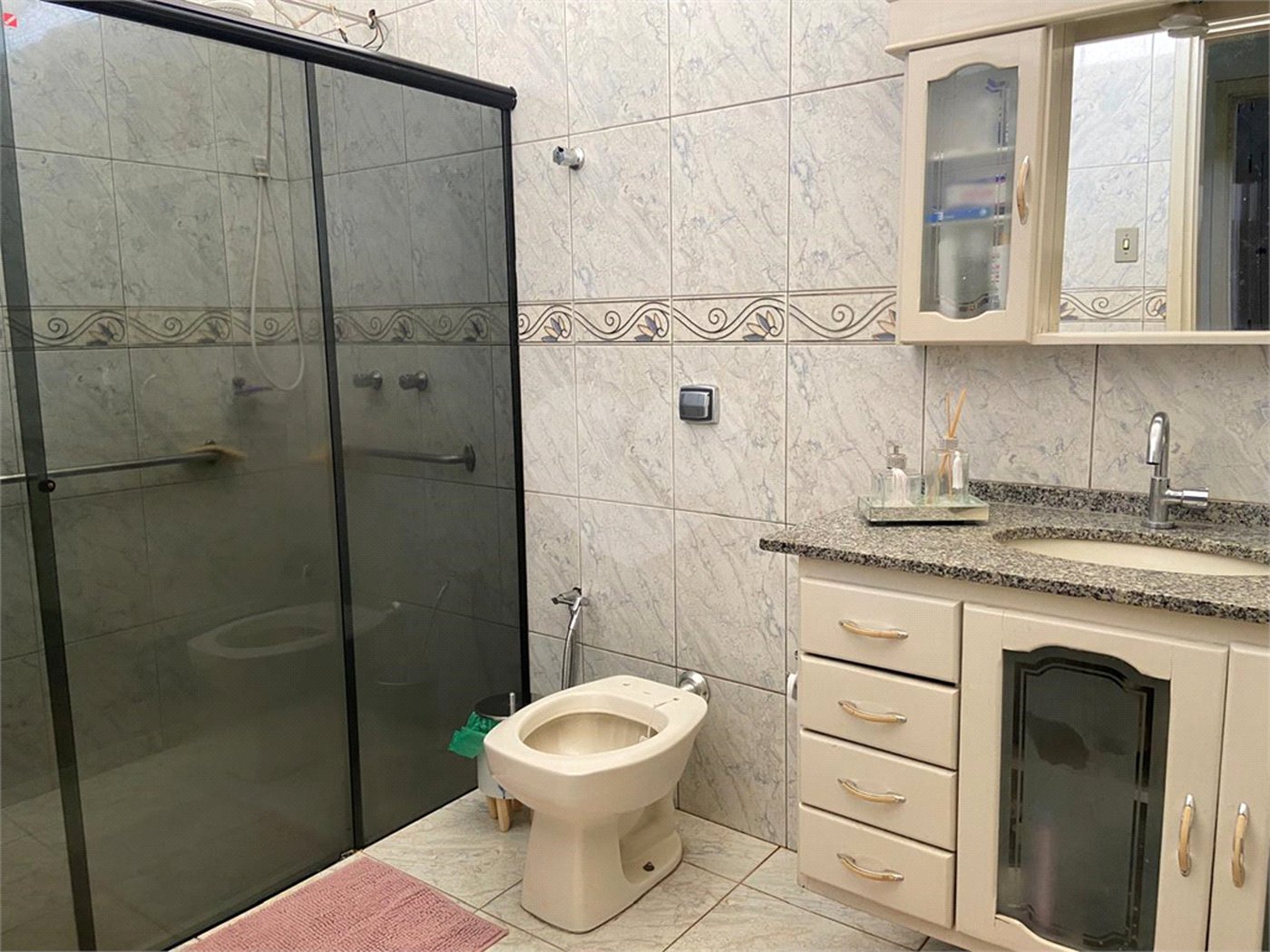 Casa à venda com 3 quartos, sendo 1 suíte, no Centro, Araraquara, SP