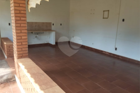 Casa à venda com 5 quartos, sendo 3 suítes, em Vila Sedenho, Araraquara, SP