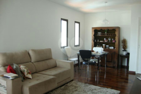 Apartamento à venda com 3 quartos, sendo 1 suíte,  em Pinheiros, São Paulo, SP