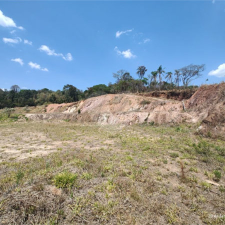 Área industrial e comercial em Atibaia com 15 mil metros, excelente localização com frente para rodovia Fernão Dias