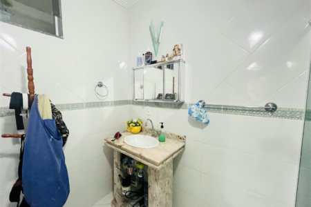 Casa à venda com 3 quartos, sendo 1 suíte, em Campo Grande, Rio de Janeiro, RJ