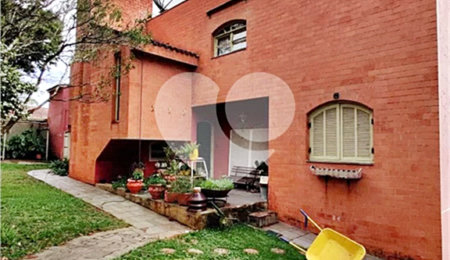 Casa à venda com 4 quartos, sendo 1 suíte,  no condomínio Chacarás Bela Vista, Mairiporã - SP