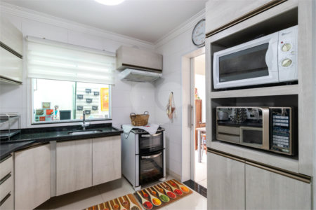 Casa à venda com 3 quartos, sendo 1 suíte, no condomínio Orquideas, São Paulo - SP