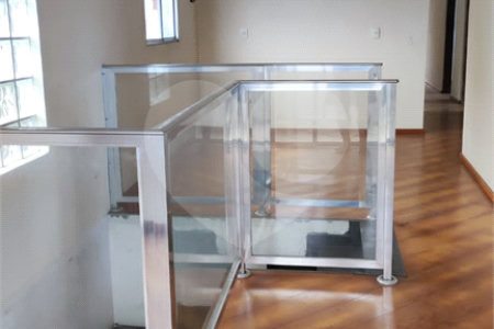 Sobrado à venda com 5 quartos, sendo 3 suítes, em Vila Campestre, São Paulo, SP