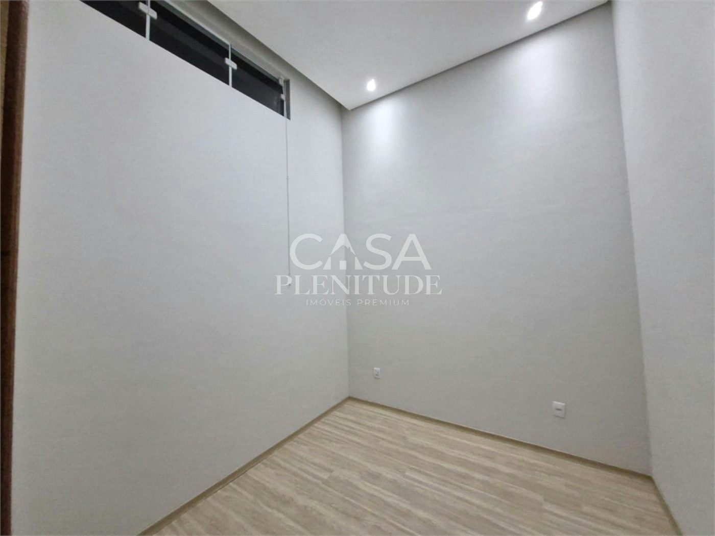 Casa em condomínio à venda com 3 quartos, sendo 1 suíte, em Cajuru do Sul, Sorocaba, SP