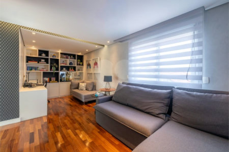Casa à venda com 4 quartos, sendo 2 suítes, no condomínio Melbourne Residence, São Paulo - SP