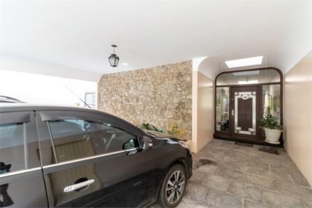 Casa à venda com 4 quartos, sendo 1 suíte, em Jardim Marajoara, São Paulo, SP