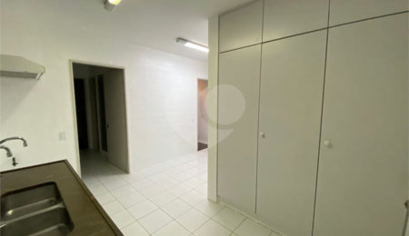 Apartamento à venda com 3 quartos, sendo 1 suíte,  em Vila Suzana, São Paulo, SP