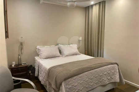 Casa à venda com 7 quartos, sendo 1 suíte,  em Tijuca, Rio de Janeiro, RJ