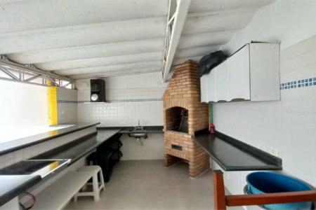 Sobrado à venda com 3 quartos, sendo 1 suíte,  em Vila Gomes, São Paulo, SP