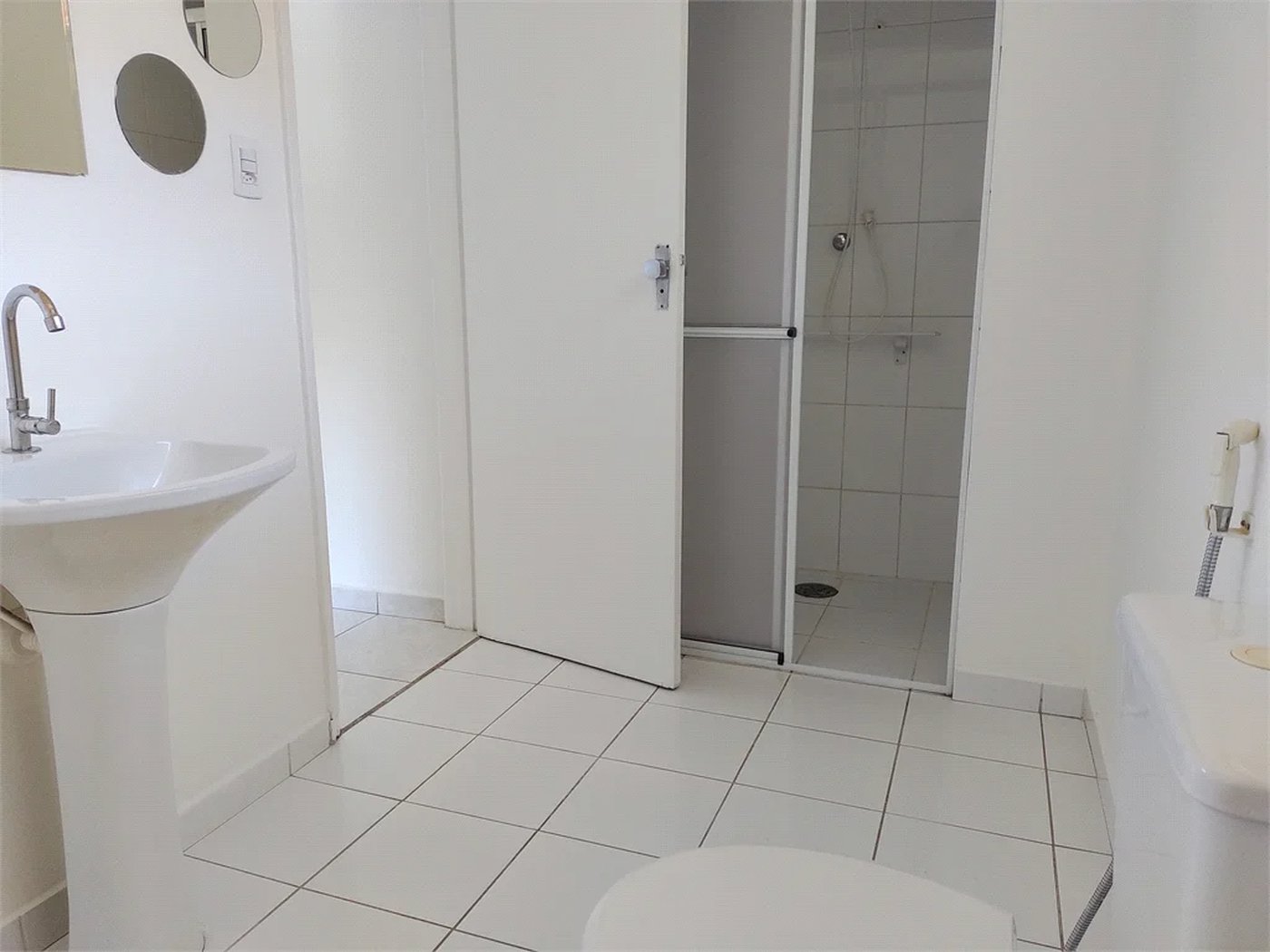 Casa à venda com 3 quartos, sendo 1 suíte, em Vila Cordeiro, São Paulo, SP