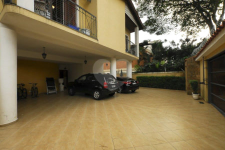 Casa à venda com 5 suítes em Jardim Marajoara, São Paulo, SP
