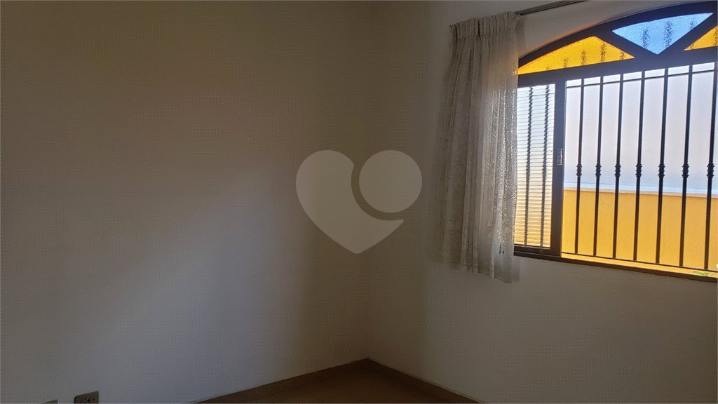 Casa Térrea à venda com 3 quartos, sendo 1 suíte,  em Campo Grande, São Paulo, SP