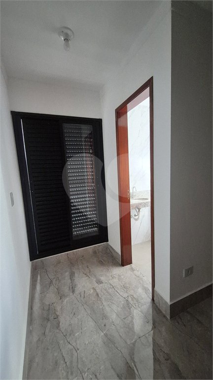 Casa à venda com 3 quartos, sendo 1 suíte, em Vila Nivi, São Paulo, SP