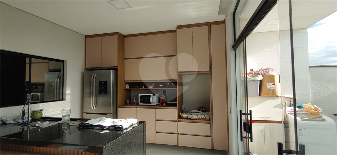 Casa à venda com 4 quartos, sendo 2 suítes, no condomínio Horto Florestal Iii, Sorocaba - SP