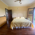 Casa à venda com 4 suítes no condomínio Vale da Santa Fé, Vinhedo - SP