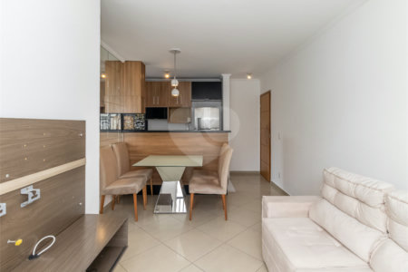 Apartamento à venda com 2 quartos em Vila Anastácio, São Paulo, SP