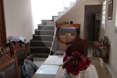 Casa à venda com 3 suítes em Vila Emir, São Paulo, SP