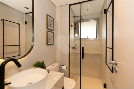Studio Mobiliado em Moema | 29m² Pronto para Morar ou Investir
