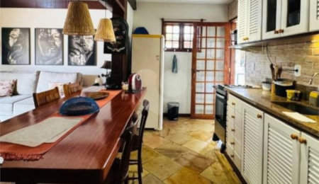 Casa em condomínio à venda com 3 quartos, sendo 2 suítes,  em Manguinhos, Armação dos Búzios, RJ