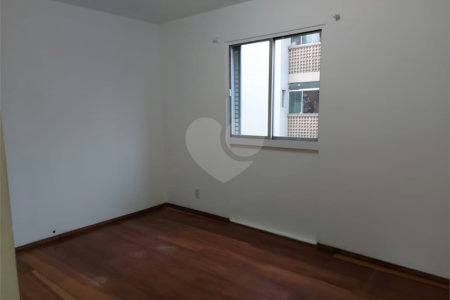 Apartamento à venda com 2 quartos em Jardim Íris, São Paulo, SP