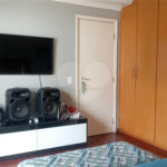 Casa à venda com 4 quartos, sendo 2 suítes, no condomínio Canamari, São Paulo - SP