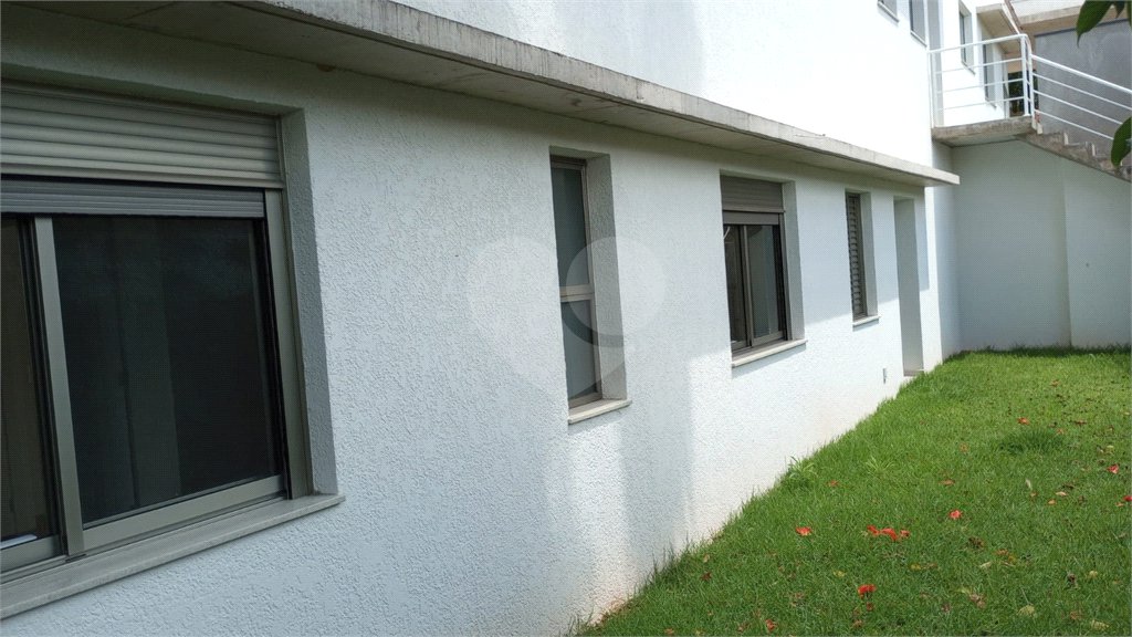 Casa à venda com 4 suítes no condomínio Estância Marambaia, Vinhedo - SP