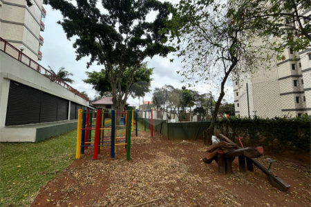 Apartamento à venda com 3 quartos, sendo 1 suíte,  em Vila Brasilina, São Paulo, SP