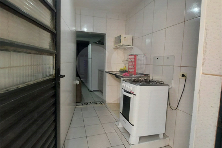 Sobrado à venda com 8 quartos no Brasilândia, São Paulo, SP