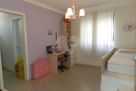 Sobrado à venda com 4 quartos, sendo 3 suítes, em Brooklin, São Paulo, SP