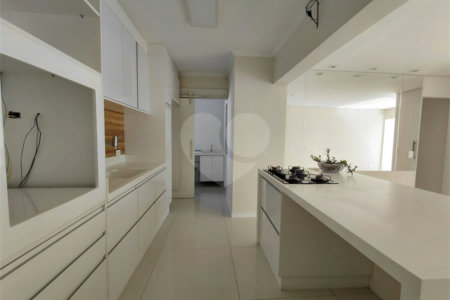 Apartamento à venda com 3 quartos, sendo 1 suíte, em Vila Romana, São Paulo, SP