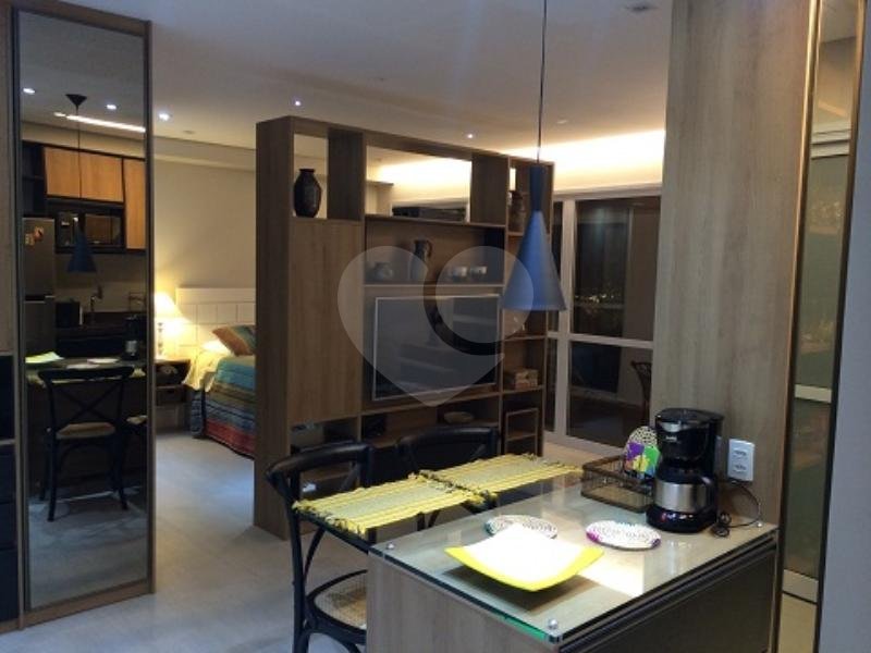 Apartamento à venda com 1 quarto em Brooklin, São Paulo, SP