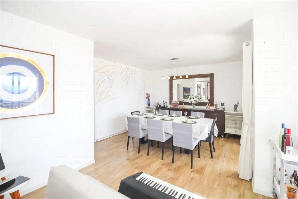 Apartamento à venda com 4 quartos, sendo 3 suítes, em Vila Romana, São Paulo, SP