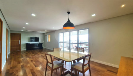 Apartamento à venda ou para alugar com 3 quartos, sendo 2 suítes,  em Pinheiros, São Paulo, SP