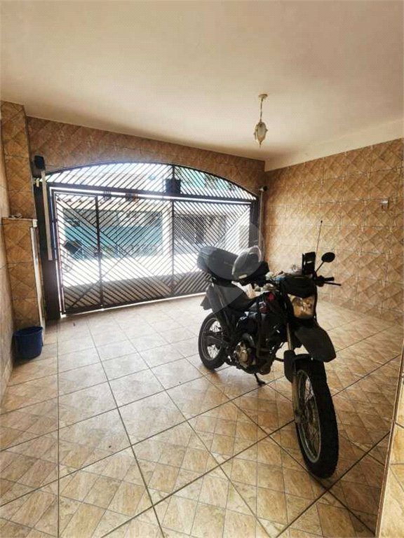 Sobrado à venda com 3 quartos, sendo 1 suíte, em Jardim das Vertentes, São Paulo, SP