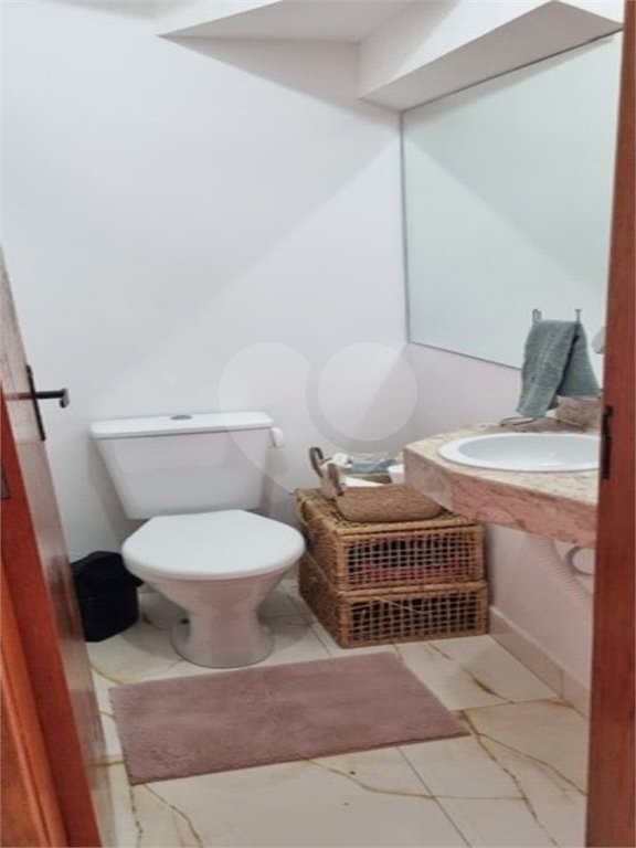 Casa à venda com 2 suítes no condomínio Residencial Pedro Julio, Mogi das Cruzes - SP