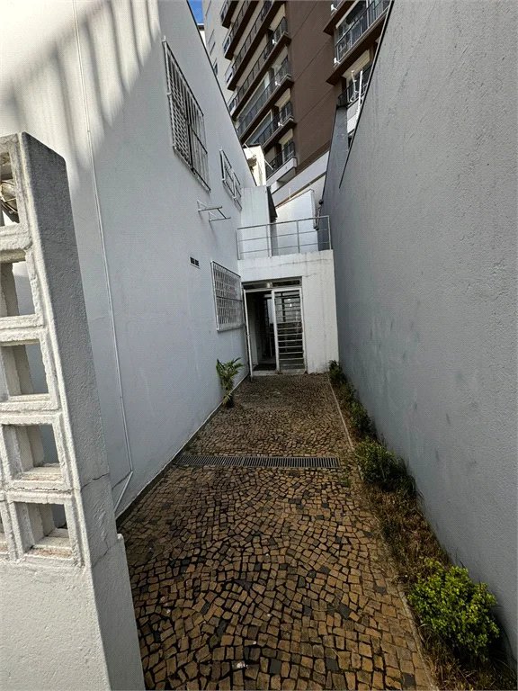 Casa à venda ou para alugar com 4 quartos, sendo 2 suítes, em Vila Andrade, São Paulo, SP