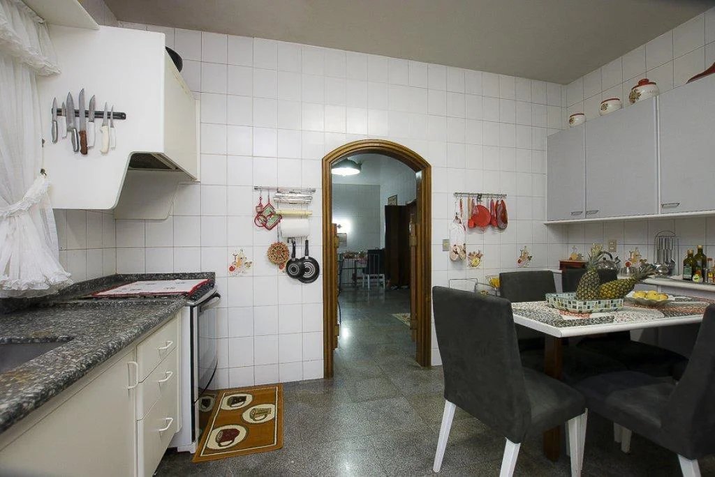Sobrado à venda com 4 suítes em Morumbi, São Paulo, SP