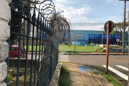 CASA À VENDA COLOCADA COM A SANTA CASA