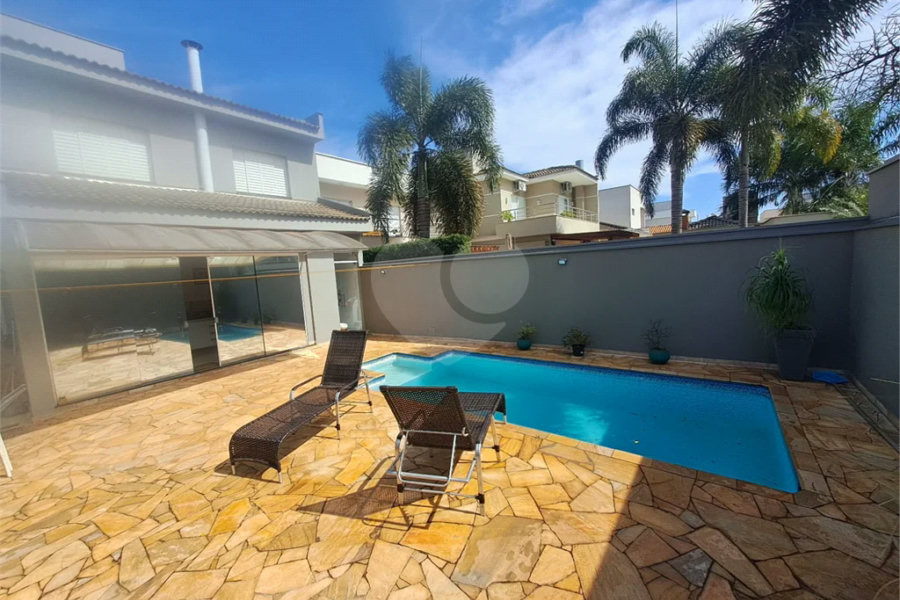 Linda Casa 3 dormitórios com piscina - R$ 950.000,00